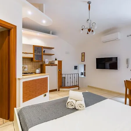 Apartment Tolentino Studio Flat By Napoliapartments *