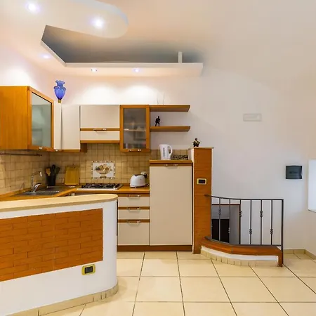 Apartman Tolentino Flat By Napoliapartments