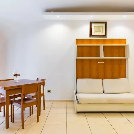 Апартаменты Tolentino Flat By Napoliapartments Неаполь