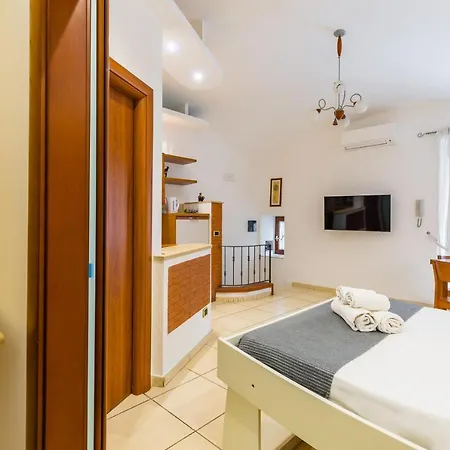 Tolentino Flat By Napoliapartments * Неаполь